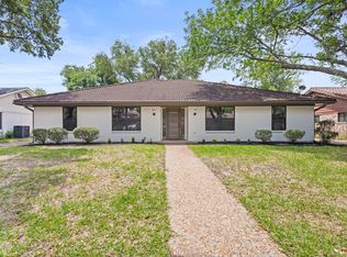 442 Hanover Ln, Irving, TX 75062