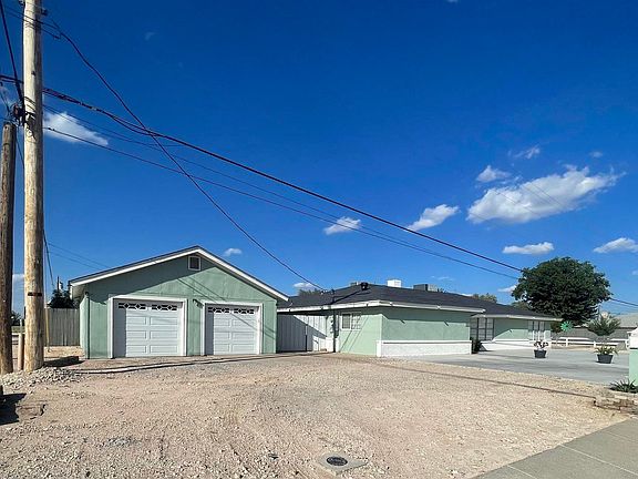 2nd image of 500 E Navajo Dr