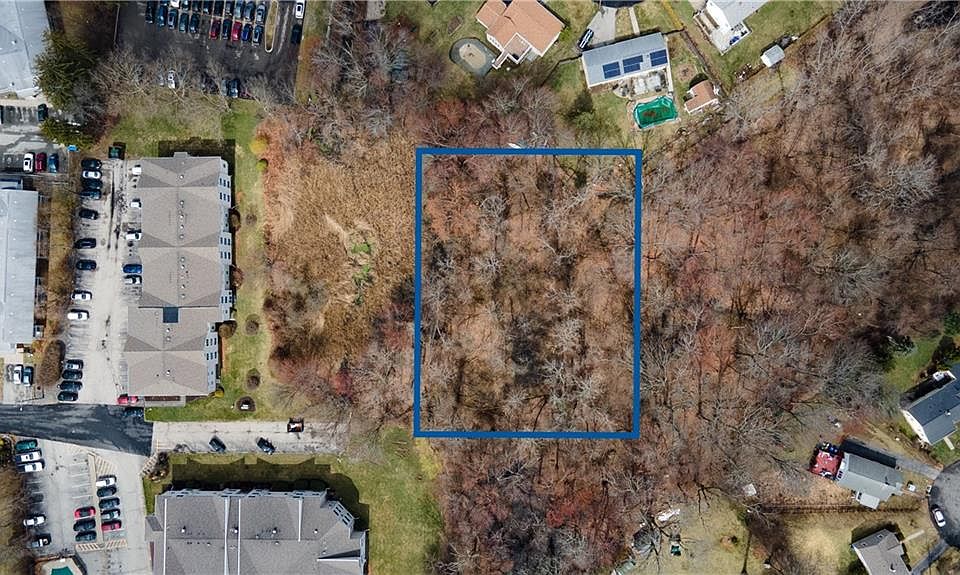 2nd image of 0 Woodlawn Ave