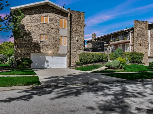 9620 S Kedvale Ave #201E, Oak Lawn, IL 60453