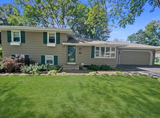 2425 Gunflint Trl, Minneapolis, MN 55444