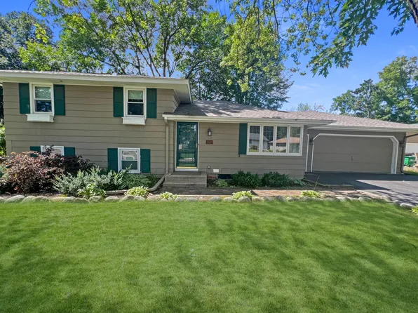 2425 Gunflint Trl, Minneapolis, MN 55444