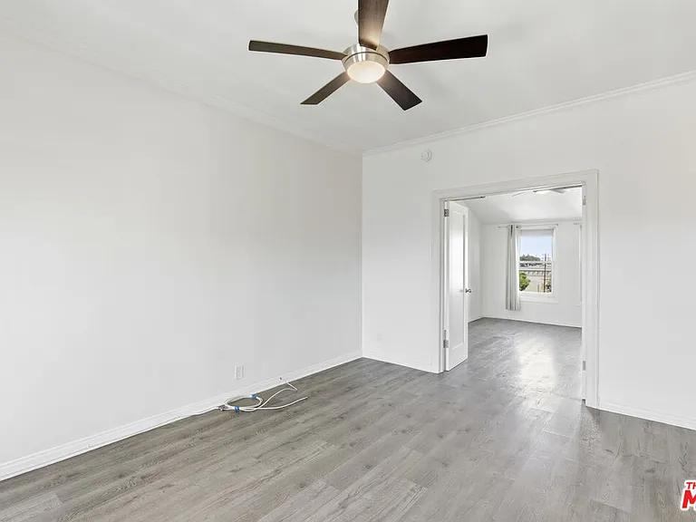 4125 S Figueroa St #403 — Photo 4