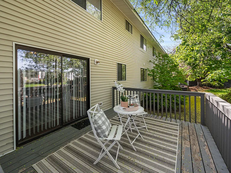 8213 N Colton St — Photo 23