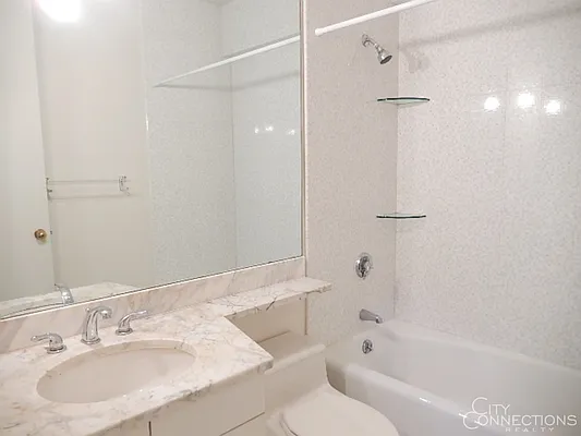 Rented by City Connections Realty | media 28