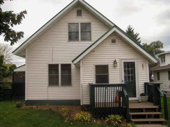621 N Beaumont Rd, Prairie Du Chien, WI 53821