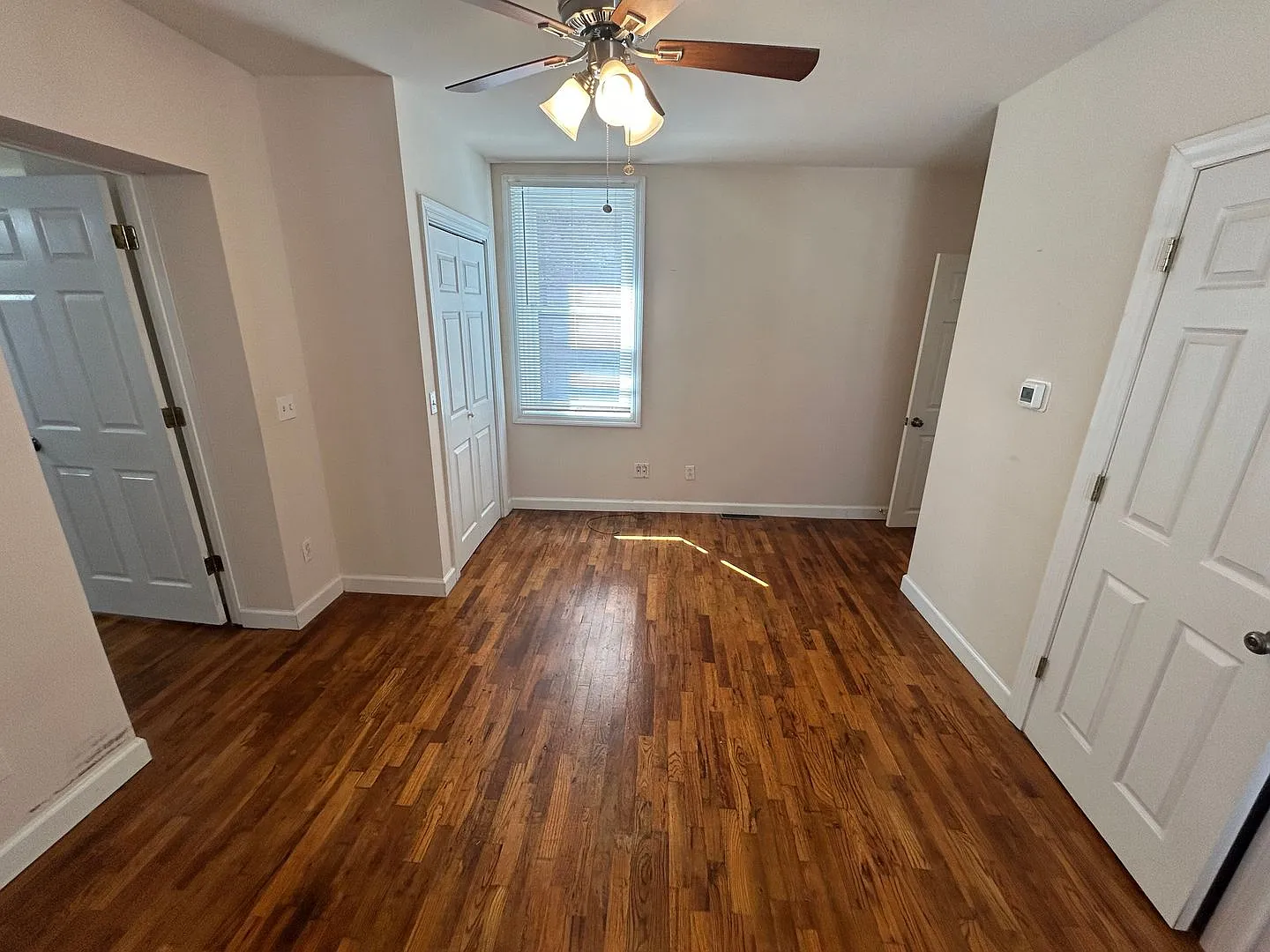 Charming 1-Bedroom Home in Quincy's German Historic District — Photo 3