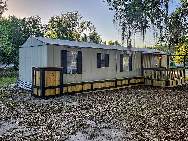 316 SW Cullen Ave — Photo 2
