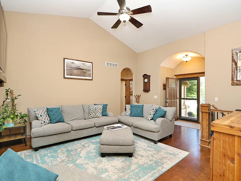 825 Laussac Dr — Photo 21