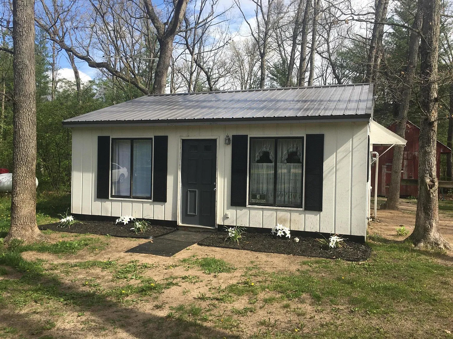 21160 Gates Rd photo 1