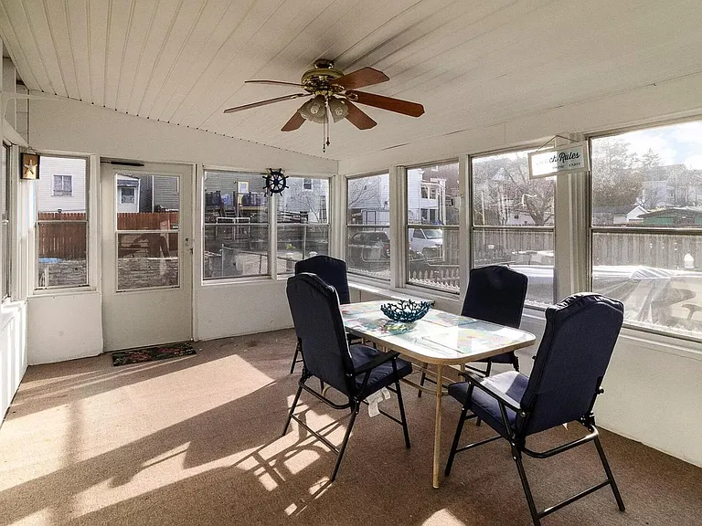 447 Washington Ave #B — Photo 3