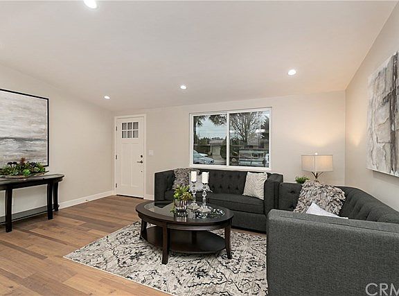 5th image of 227 Rose Ln