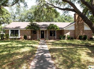 501 Perth St, Victoria, TX 77904