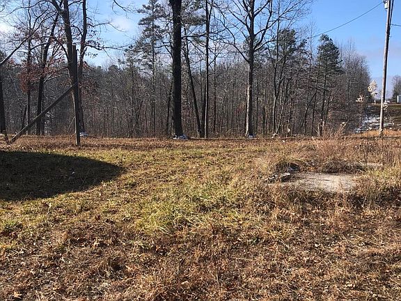 3rd image of 3218 Wilder Hwy