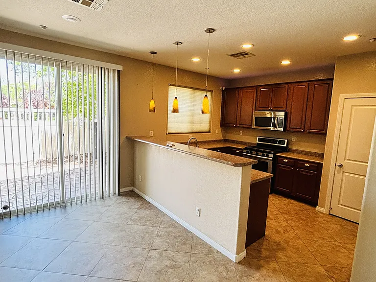 2080 Airy Petals Walk — Photo 4