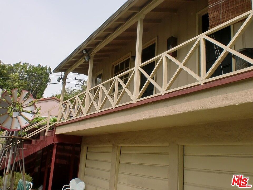 1st image of 624 Westmount Dr