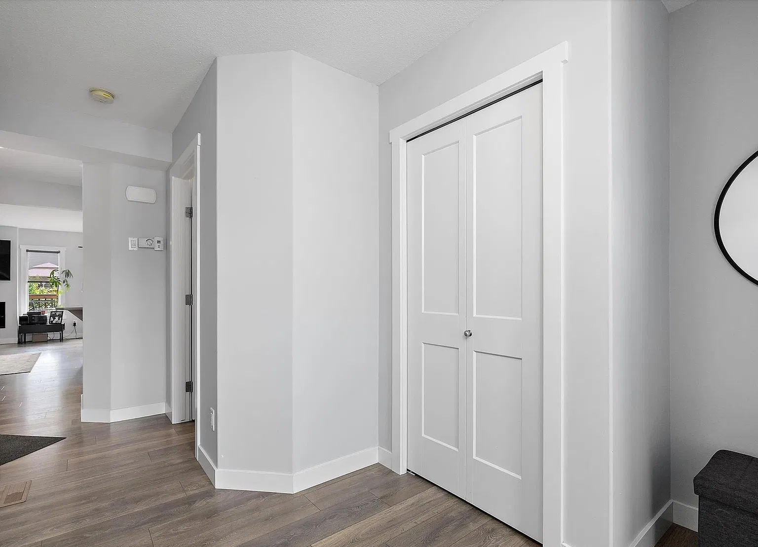 3 bed, 2.5 bath, 1400 sqft, $2,350 — Photo 3