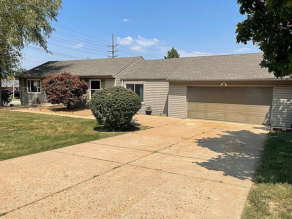 4th image of 3987 Hoffmeister Ave