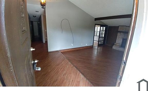 2nd image of 503 Dean Ct