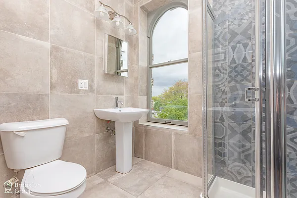 Rented by Brooklyn Group | media 28