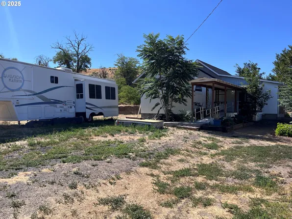 311 Deschutes St, Wasco, OR 97065