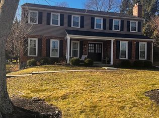 234 Fawnhill Rd, Broomall, PA 19008