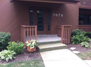 7978 Garfield Ave APT 105, Burr Ridge, IL 60527