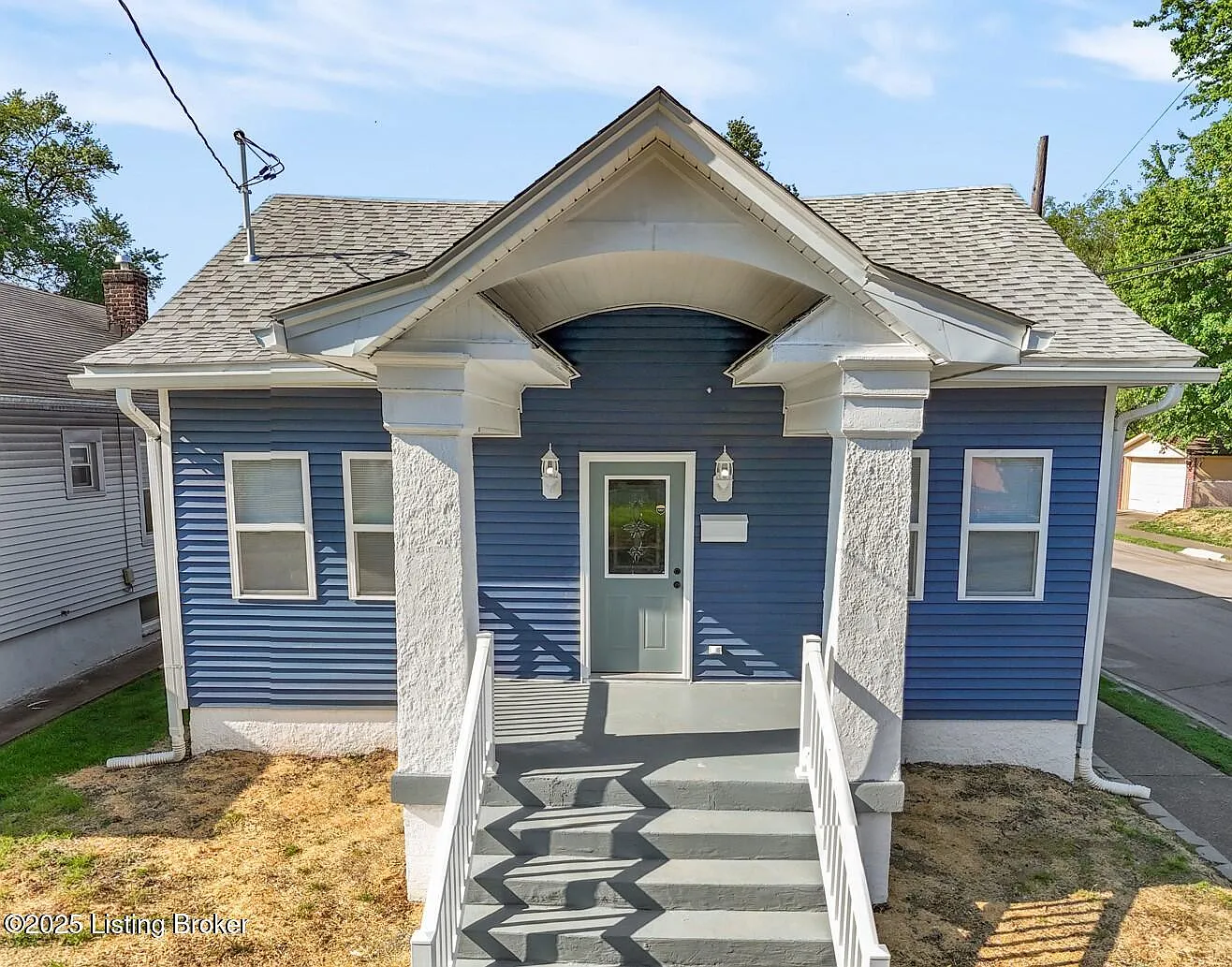 2334 W Burnett Ave photo 1