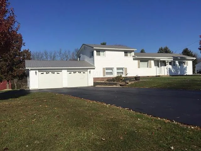 2614 Staunton Sugar Grove Rd SW photo 1