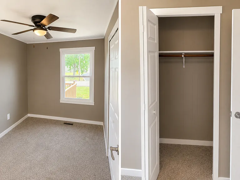 1208 Morgan Ave — Photo 11