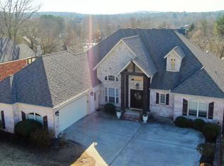 3537 E Township St, Fayetteville, AR 72703