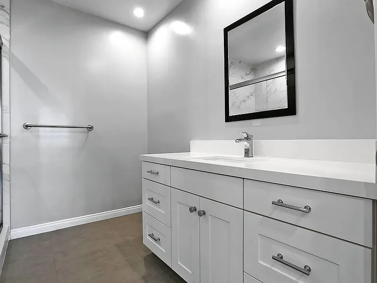 1601 Selby Ave #102 — Photo 9