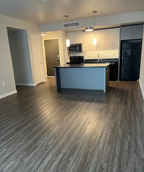 Park Place Apartments — Photo 36