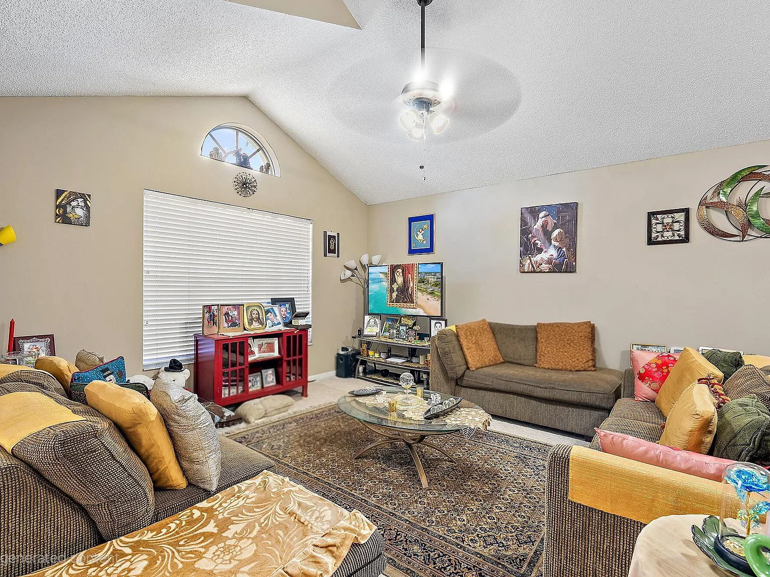 3 bed, 2.5 bath, 2190 sqft, $3,200 — Photo 2