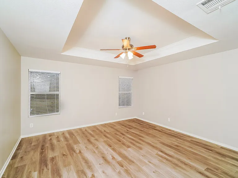20803 Blue Trinity — Photo 11
