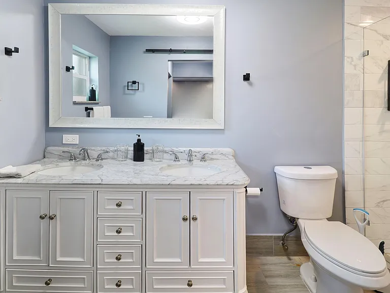 615 NE 15th Pl — Photo 20