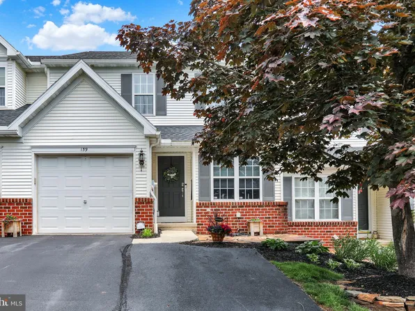 159 Waterford Ln, Reading, PA 19606