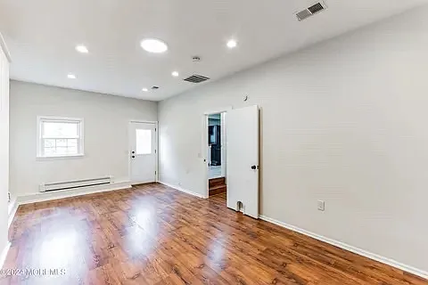 793 Bay Ave — Photo 11