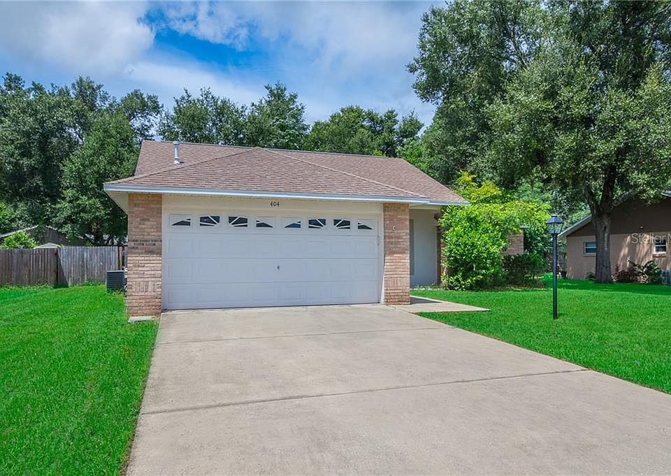1st image of 404 Berwick Cir