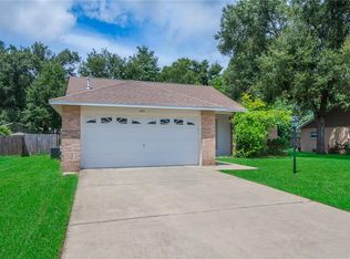404 Berwick Cir, Deland, FL 32724
