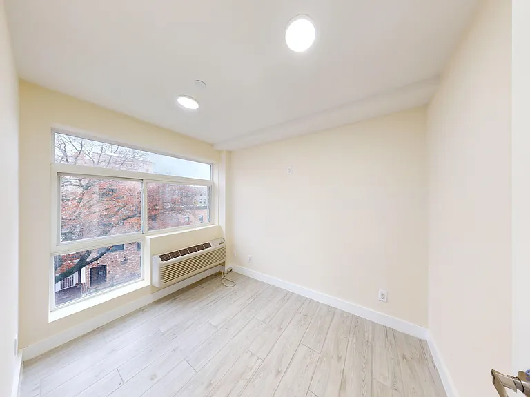 1079 Lafayette Ave #201A — Photo 6