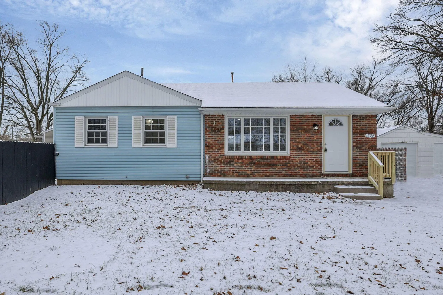1377 Marble Dr photo 1