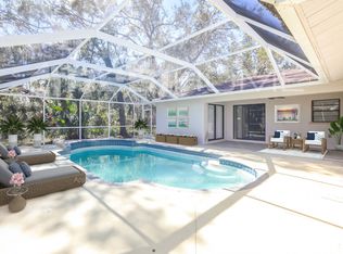 2442 Chisholm Cir, Sarasota, FL 34235