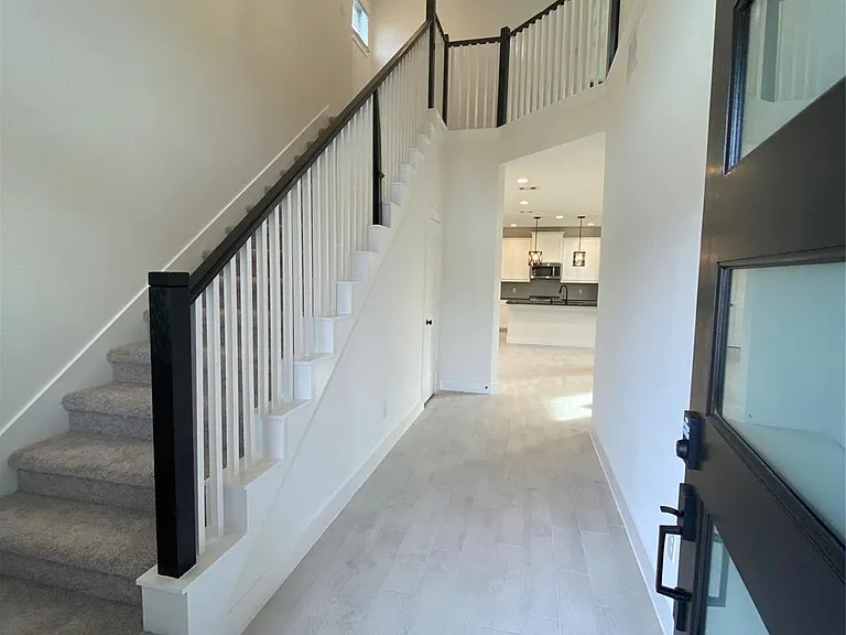 31323 Balsam Hawk Ln — Photo 3