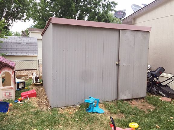 2nd image of 715 Meadowlark Dr