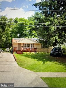 13 Gentry Ln, Capitol Heights, MD, 20743