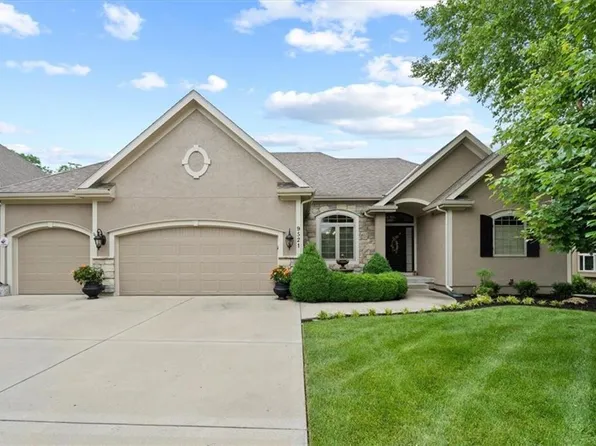 9521 NE 89th St, Kansas City, MO 64157