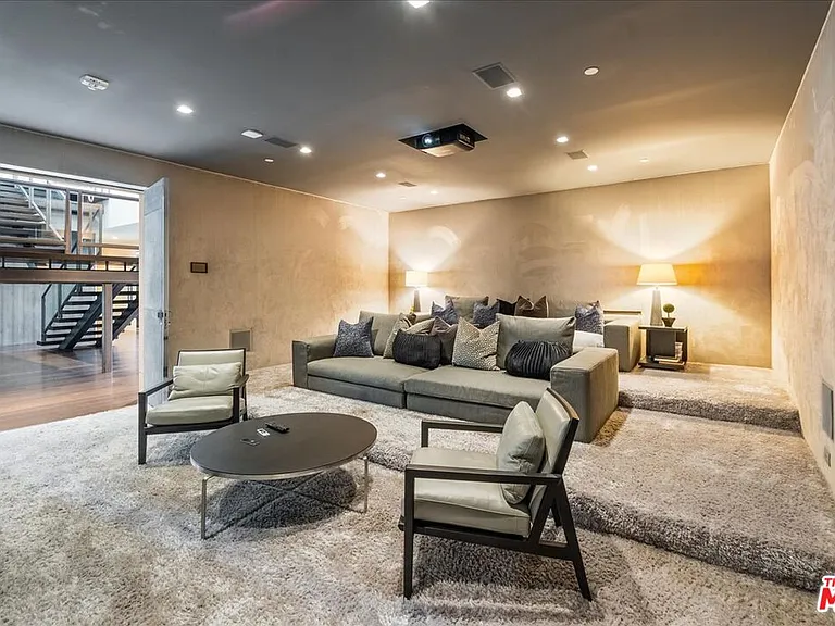 1620 Carla Rdg — Photo 37
