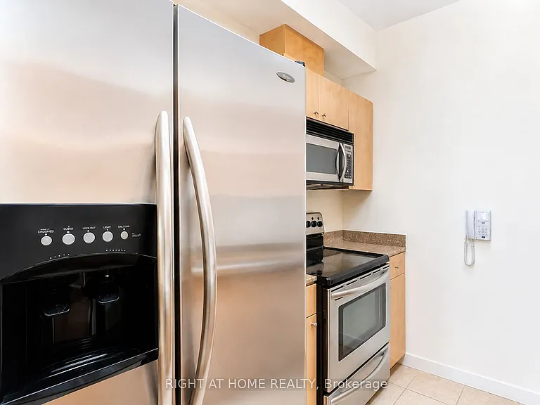 361 Front St W #3602 — Photo 12