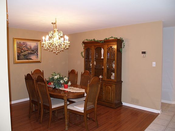 3rd image of 16627 Lismore Ct
